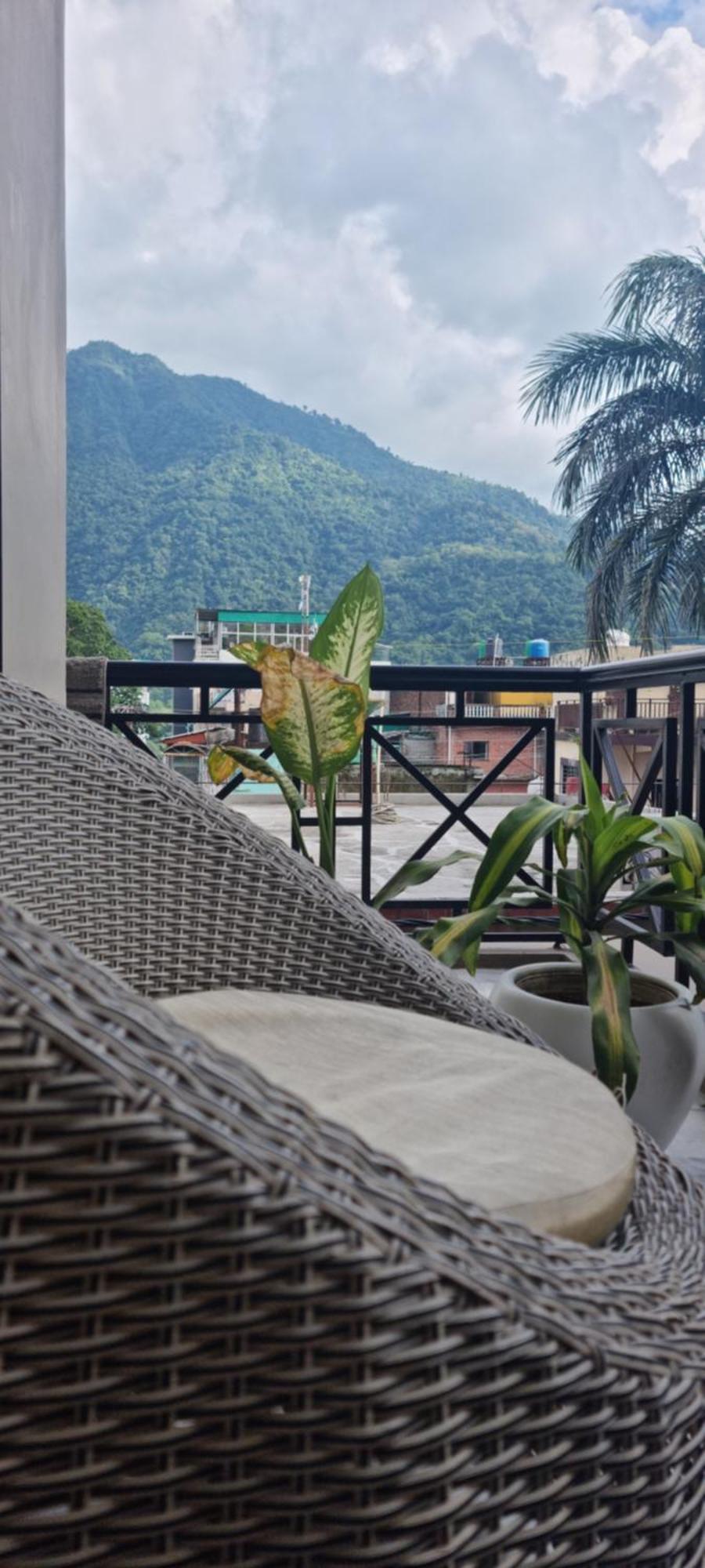 Praana Wellness Resort By Around Stays ริชิเคช ภายนอก รูปภาพ