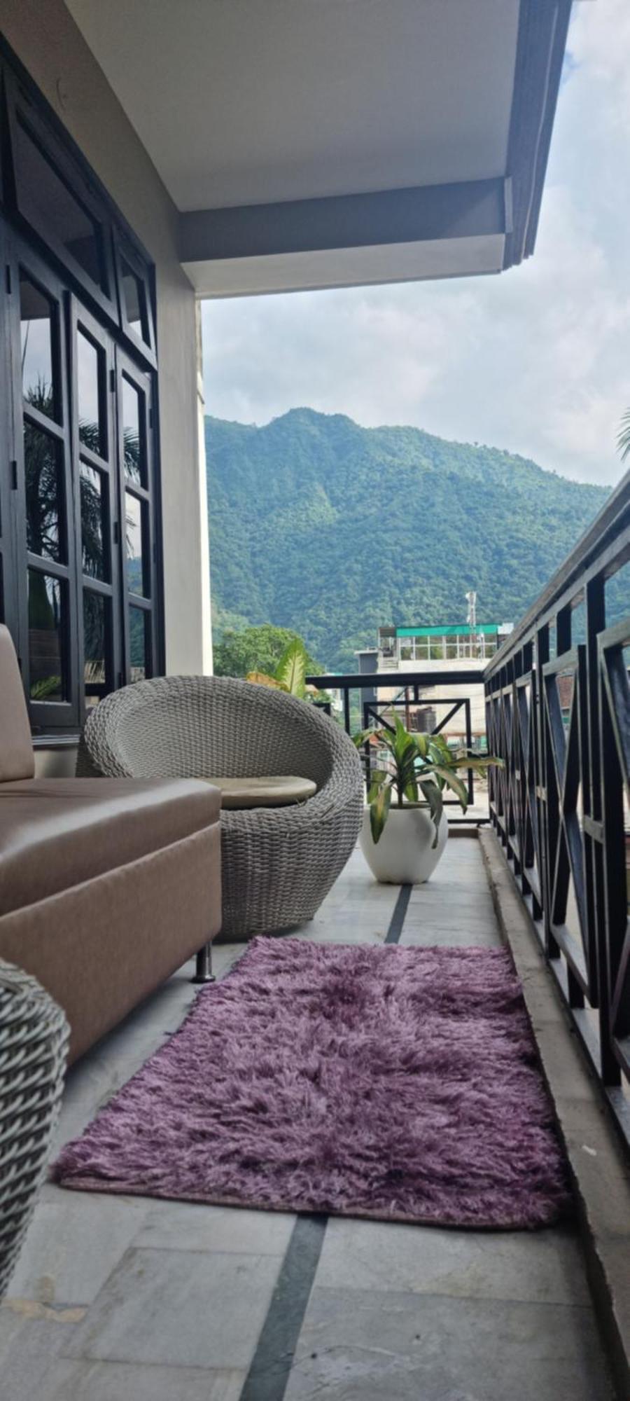 Around Stays-Prana Wellness Resort ริชิเคช ภายนอก รูปภาพ