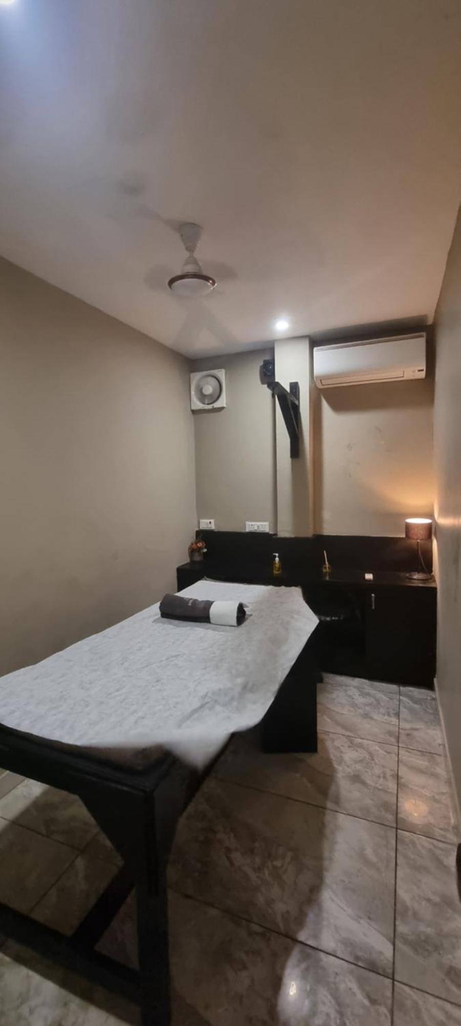 Praana Wellness Resort By Around Stays ริชิเคช ภายนอก รูปภาพ
