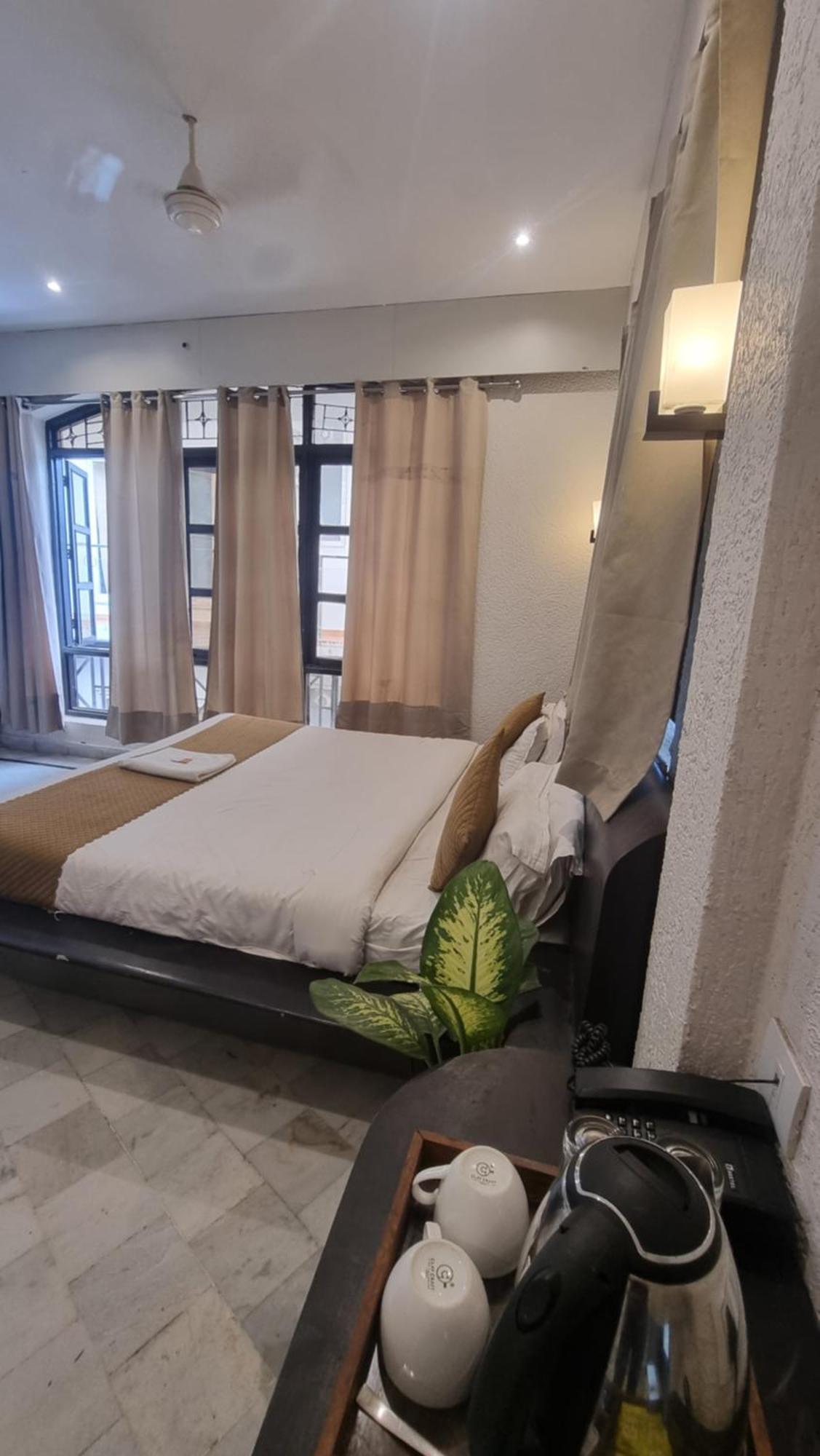 Praana Wellness Resort By Around Stays ริชิเคช ภายนอก รูปภาพ