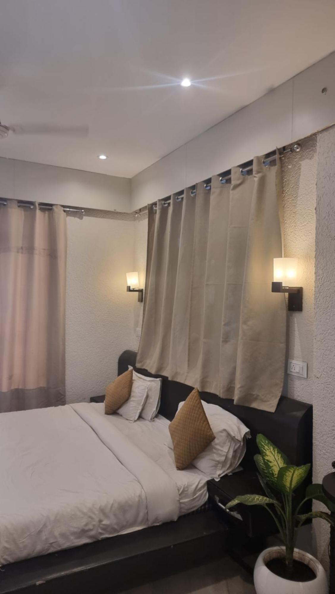 Praana Wellness Resort By Around Stays ริชิเคช ภายนอก รูปภาพ
