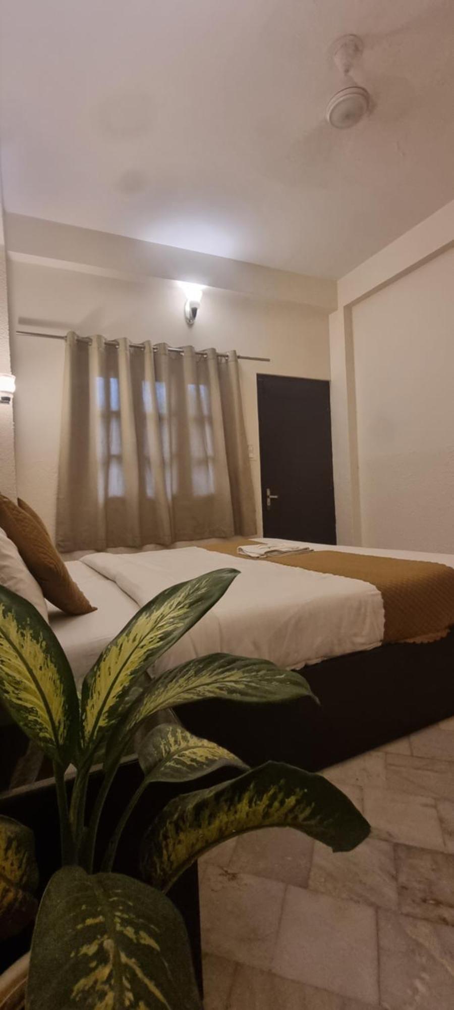 Praana Wellness Resort By Around Stays ริชิเคช ภายนอก รูปภาพ